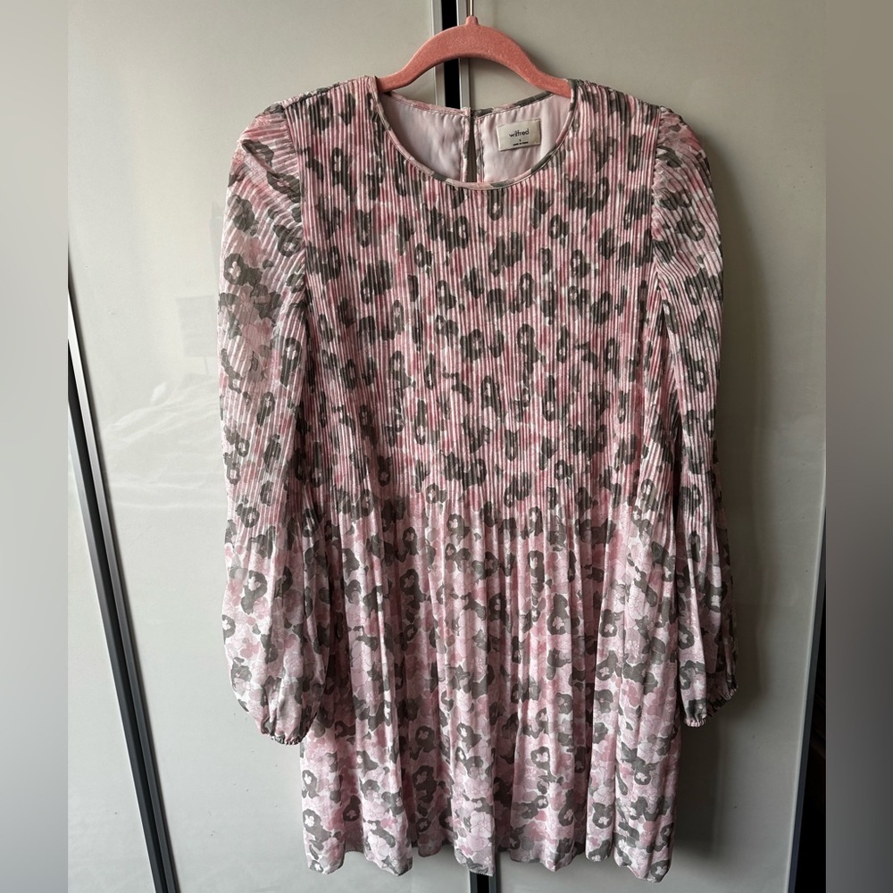 Aritzia Wilfred Daydreamer mini dress in exclusive floral pink/green (small)